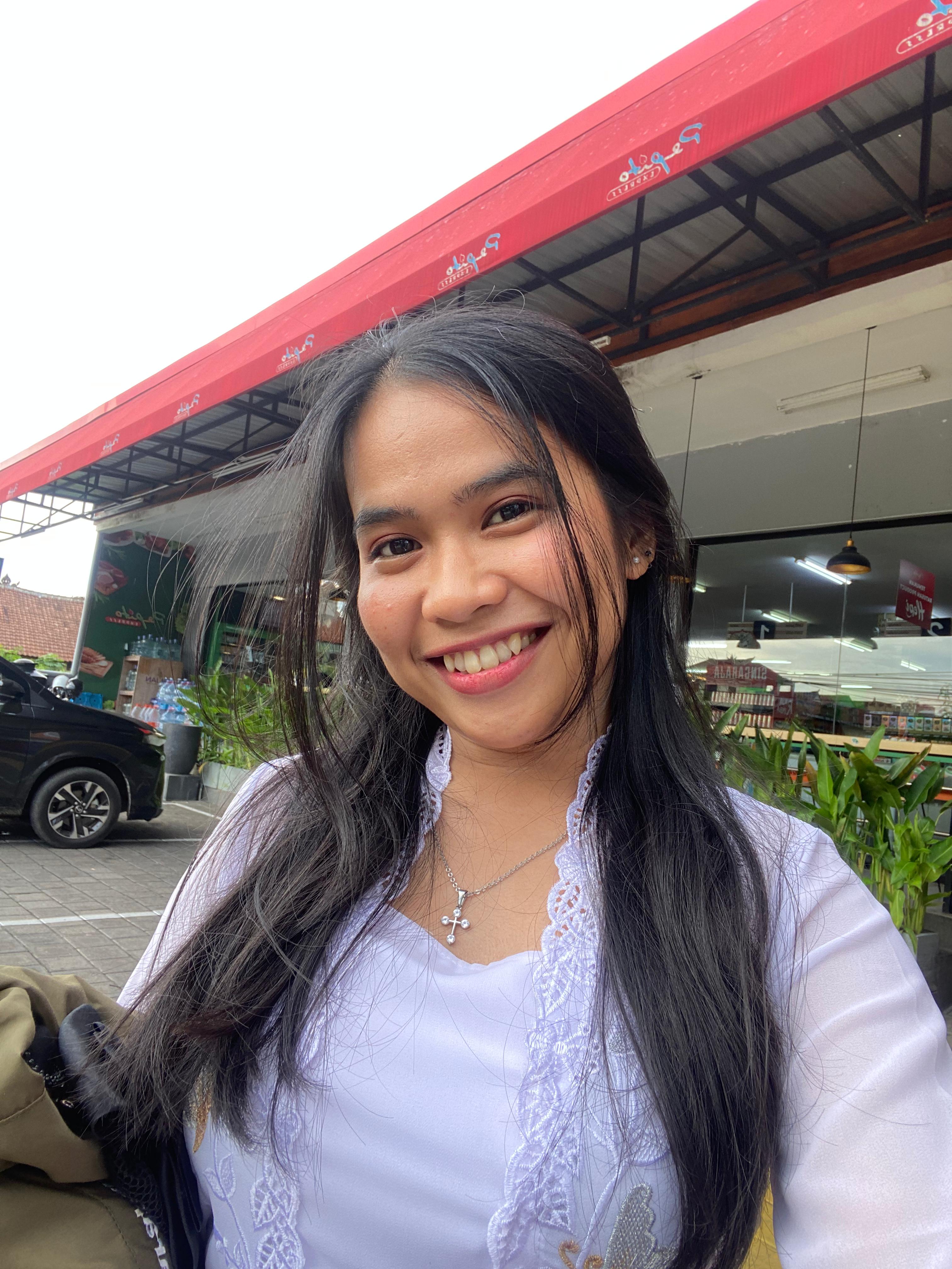 Youliaty P. Manurung, S.pd
